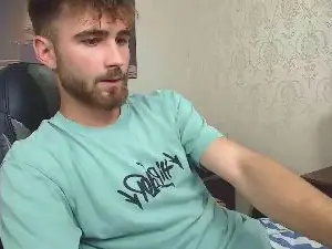 Cam4 Live Sex of KyloEast