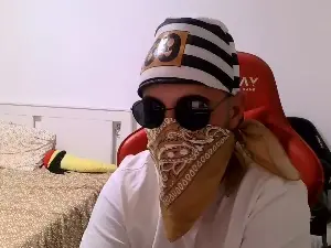 Cam4 Live Sex of fanan_hot