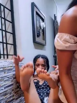 Cam4 Sex Chat of NickiFrenchy