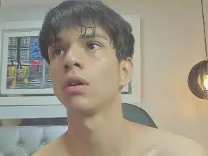 Cam4 Nude Webcam of maxim_rod