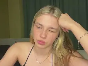 Cam4 Nude Webcam of LindseyWatah