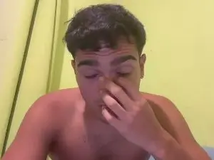 Cam4 Live Sex Cam of kevinn2005