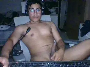 Cam4 Free Live Porn of itsjeferson1