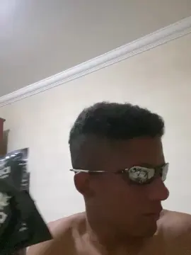 Cam4 Free Live Porn of ryan2028