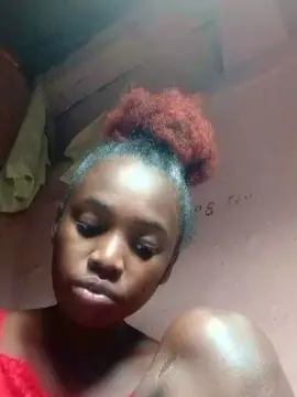 Cam4 Free Live Porn of emeli2