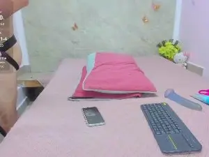 Cam4 Best live sex cam show of Charlizee_23