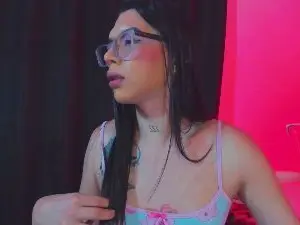 Cam4 Live Sex of BEVERLYERUDITA