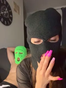 Cam4 Free Live Porn of morapuppy69