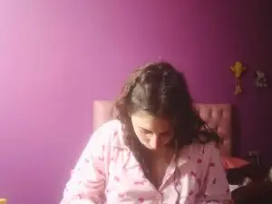 Cam4 Live Sex Cam of Miaxxx21
