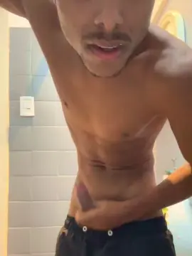 Cam4 Nude Webcam of Cha1A2