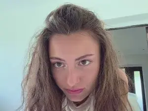 Cam4 Live Porn of MyrtaJumbo