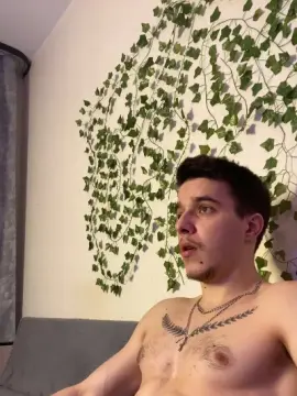 Cam4 Free Porn Cam of bravo_maestro