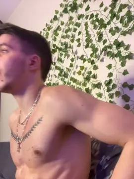 Cam4 Sex Cam of bravo_maestro