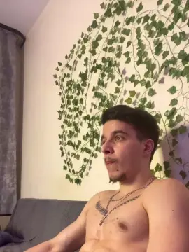 Cam4 Adult Video Chat of bravo_maestro