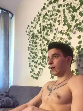 Cam4 Live Porn of bravo_maestro