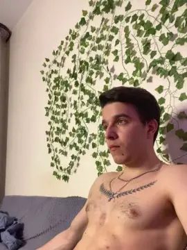 Cam4 Free Live Porn of bravo_maestro