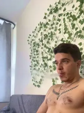 Cam4 Watch Live Sex Cams of bravo_maestro