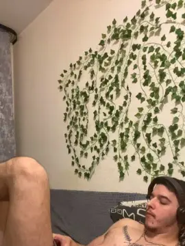 Cam4 Private Sex Chat of bravo_maestro
