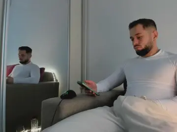 Cam4 Sex Cam of Nikcholasx1