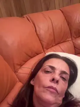 Cam4 Watch Live Sex Cams of mariachatelain5
