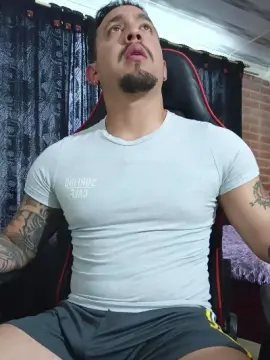 Cam4 Free Porn Cam of Im_massimo777