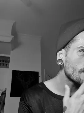 Cam4 Live Sex Cam of Polltt