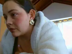 Cam4 Free Porn Cam of lunasofia2