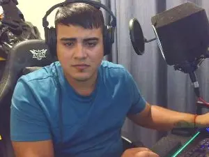 Cam4 Free Porn Cam of Reyhotfunny