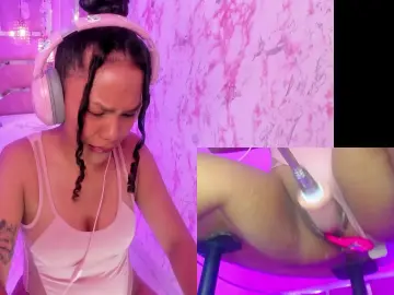 Cam4 Watch Live Sex Cams of NovaLyn_