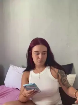 Cam4 Live Sex Cam of rainhadafinesse