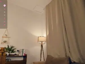 Cam4 Adult Video Chat of LoisDonley