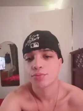 Cam4 Free Porn Cam of alejandro_tn