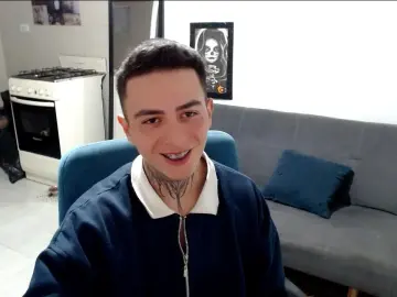 Cam4 Free Live Porn of santii_ss