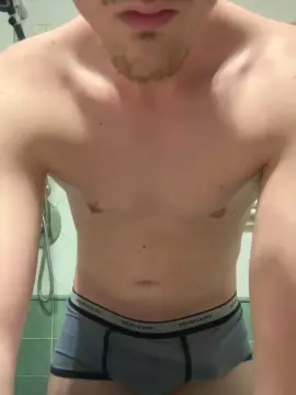 Cam4 Free Live Porn of Riccardoooo2008