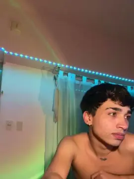 Cam4 Nude Webcam of Devilboyzzz