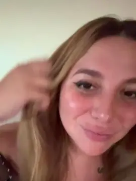 Cam4 Private Sex Chat of LuanaLux