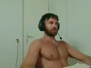 Cam4 Watch Live Sex Cams of ALPHA_HUNK