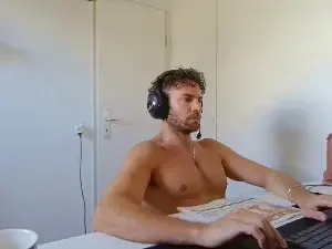 Cam4 Sex Cam of ALPHA_HUNK