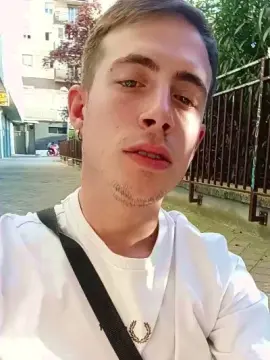 Cam4 Live Sex Cam of Javi1999_