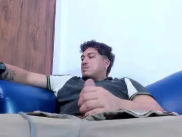 Cam4 Live Sex Cam of Oilmen22