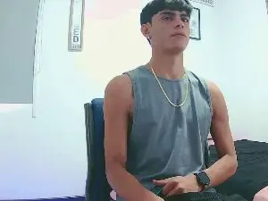 Cam4 Free Live Porn of harry_232001