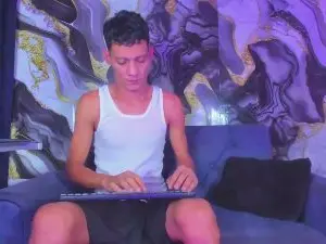 Cam4 Live Porn of bem_boy