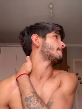 Cam4 Live Sex of Mauriciobueno20