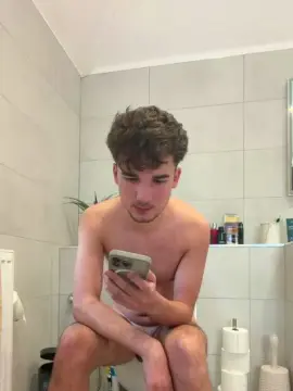 Cam4 Watch Live Sex Cams of budastaxts1