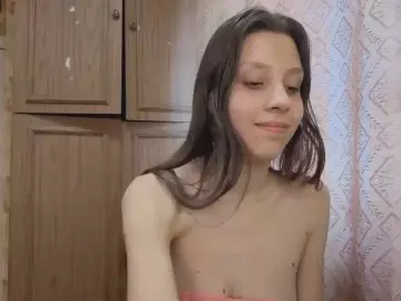 Cam4 Nude Webcam of RoxannAbes