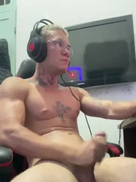 Cam4 Live Sex Cam of Marco_Lift