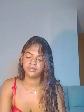 Cam4 Live Sex Cam of camil_sexx4