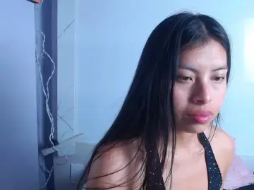 Cam4 Private Sex Chat of Chloe_Martini