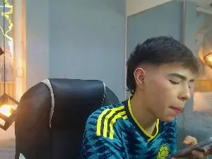 Cam4 Live Porn of ash_kai