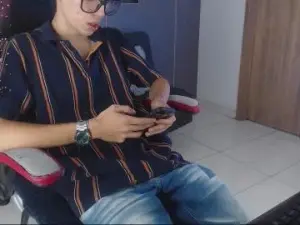 Cam4 Sex Chat of james_bigc0ck20
